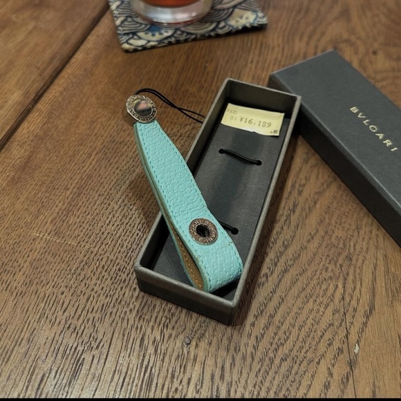 Bvlgari Mint Green Leather Keychain - Picture 5 of 11